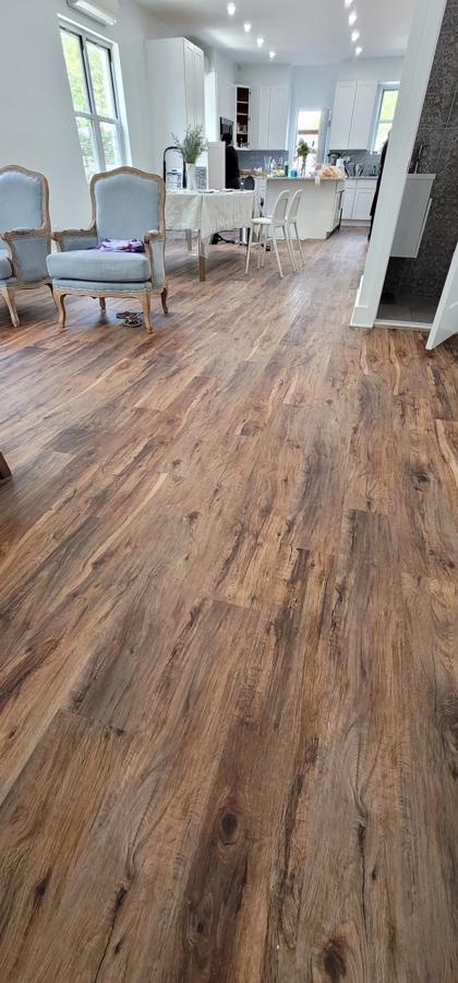 Luxury vinyl installation